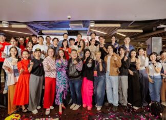 คนบันเทิง ร่วมเปิดร้าน “Star Market Sharing the Love”