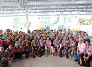 เปิดอาคาร ส.ศิลปินตลก ณ วัดรางหมัน “นายกโอบะ – ถั่วแระ – หยอง ” นำทีมสืบสานประเพณีไทยรดน้ำขอพรผู้อาวุโส