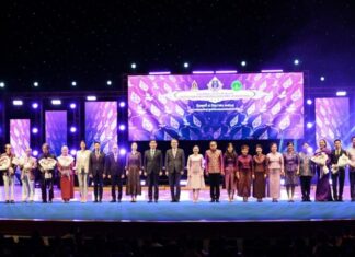 วธ. น้อมใจ จัดแสดงศิลปวัฒนธรรมทุกแขนงอย่างยิ่งใหญ่ เทิดไท้องค์วิศิษฏศิลปิน