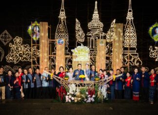 จังหวัดนครพนม เปิดงานประเพณีไหลเรือไฟและงานกาชาดจังหวัดนครพนม ประจำปี 2568