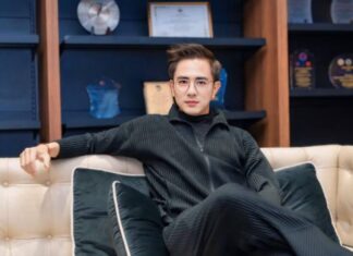 เปิดวาร์ป เลือดใหม่เพื่อไทย ดร.เดวิด มกรพงศ์: ชีวิตจริงของนักสู้ ผู้สร้างนวัตกรรม เปลี่ยนโลก