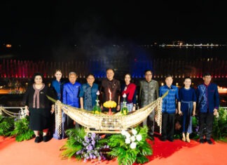 นายกฯ เปิดงานมหกรรมไหลเรือไฟโลกจังหวัดนครพนม ประจำปี 2568
