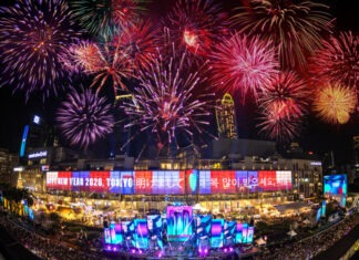 Times Square of Asia! เซ็นทรัลเวิลด์ ต้นแบบเคานต์ดาวน์ระดับโลกของไทย ยิ่งใหญ่ใจกลางเมือง